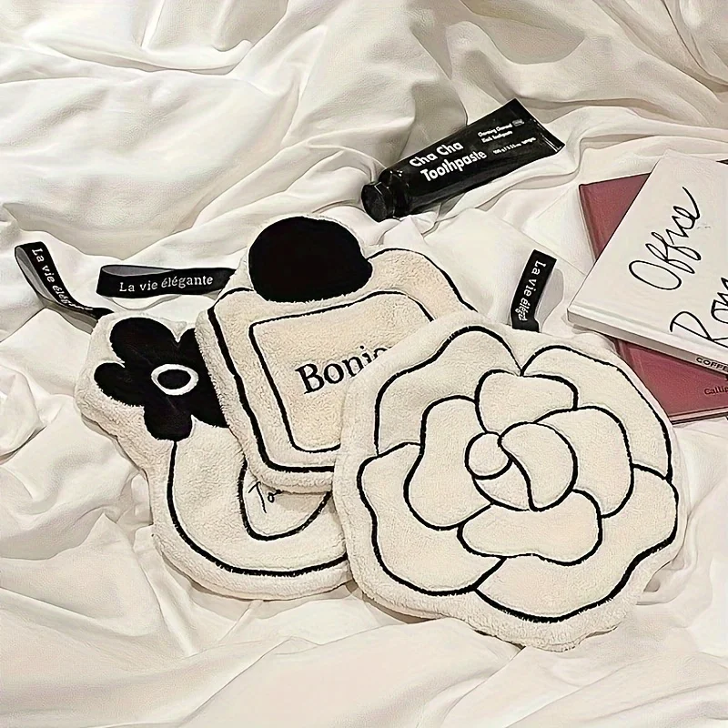 Highly Absorbent Camellia Hand Towel, Soft Towel, Hanging Handkerchief, Suitable for Kitchen and Bathroom, with Hanging Ring