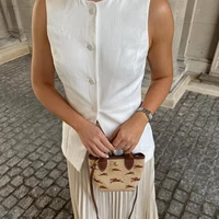 Summer with the TRAF 2024 Sleeveless Vest 5