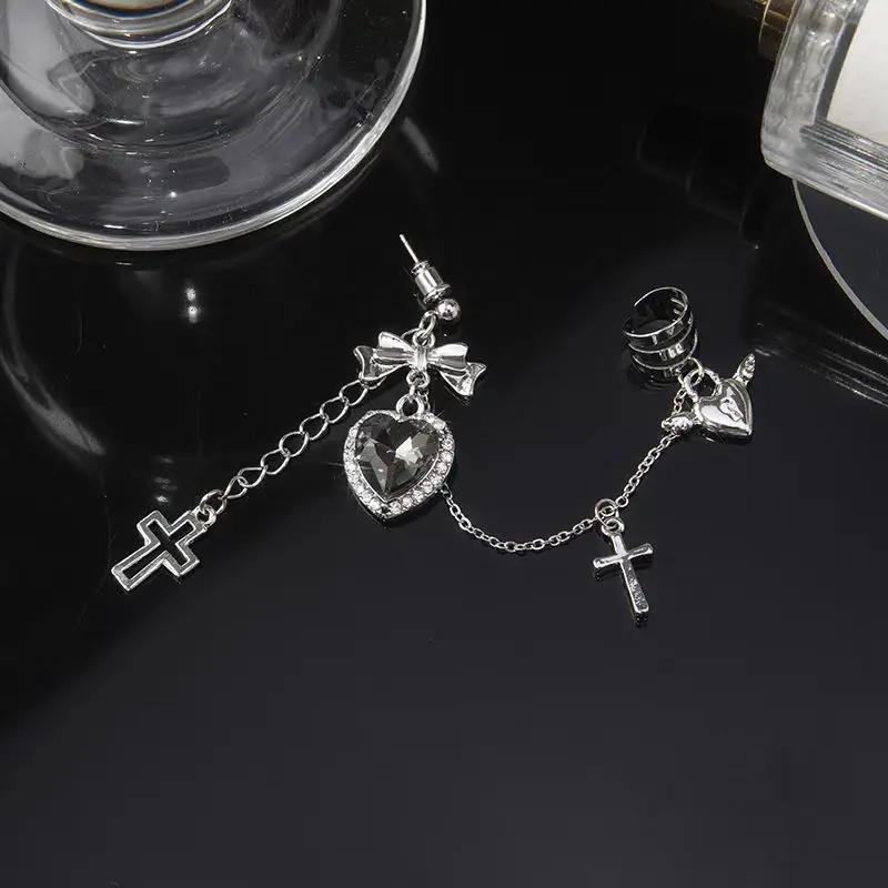 Dark Punk Vintage Metal Chain Cross Love Earrings Women Personalized Hip Hop One Piece Ear Bone Clips Party Jewelry Gift