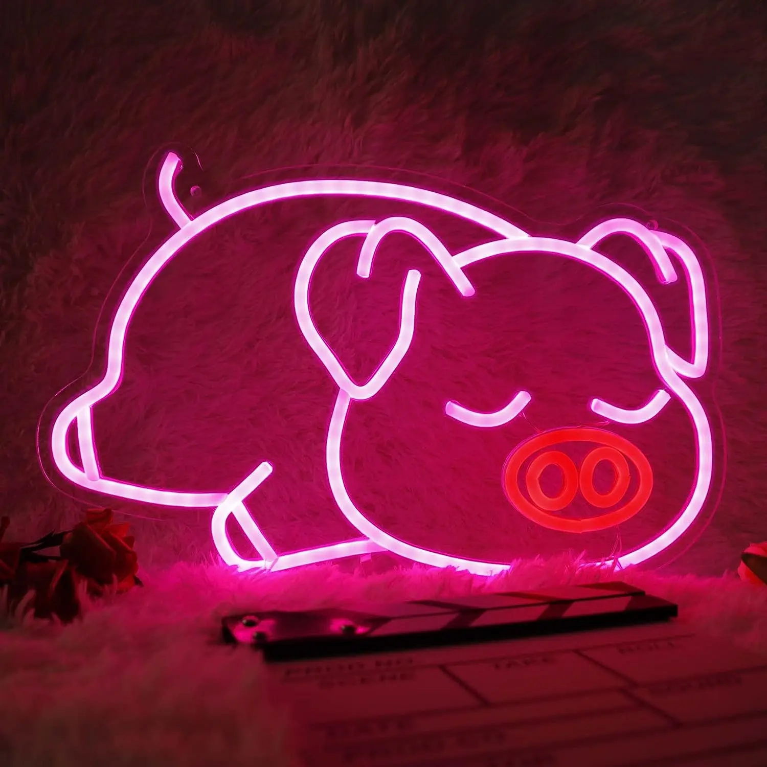 

Sleeping Pig Neon Sign, Pink Pig Led Neon Signs for Wall Decor, Pig Light Sign, Anime Gaming Neon Sign, USB Powered for Bedroom
