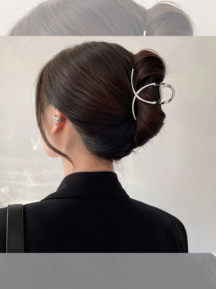 Neue modische Haarspange aus Metall für Damen, schlichte Kreuz-Krabben-Haarspange, elegante geometrische Haarspange für Pferdeschwänze, Damen-Haarspange zum Stylen – Detail 7