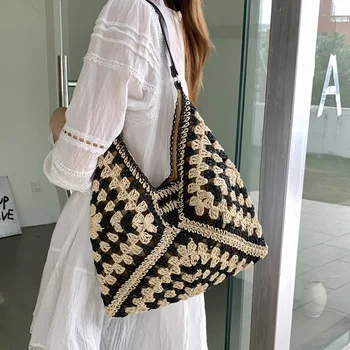 Popular Women's Woven Straw Shoulder Bag Medium Size Handbag with Handle for Beach Vacation Tote Large Capacity Beach Bags