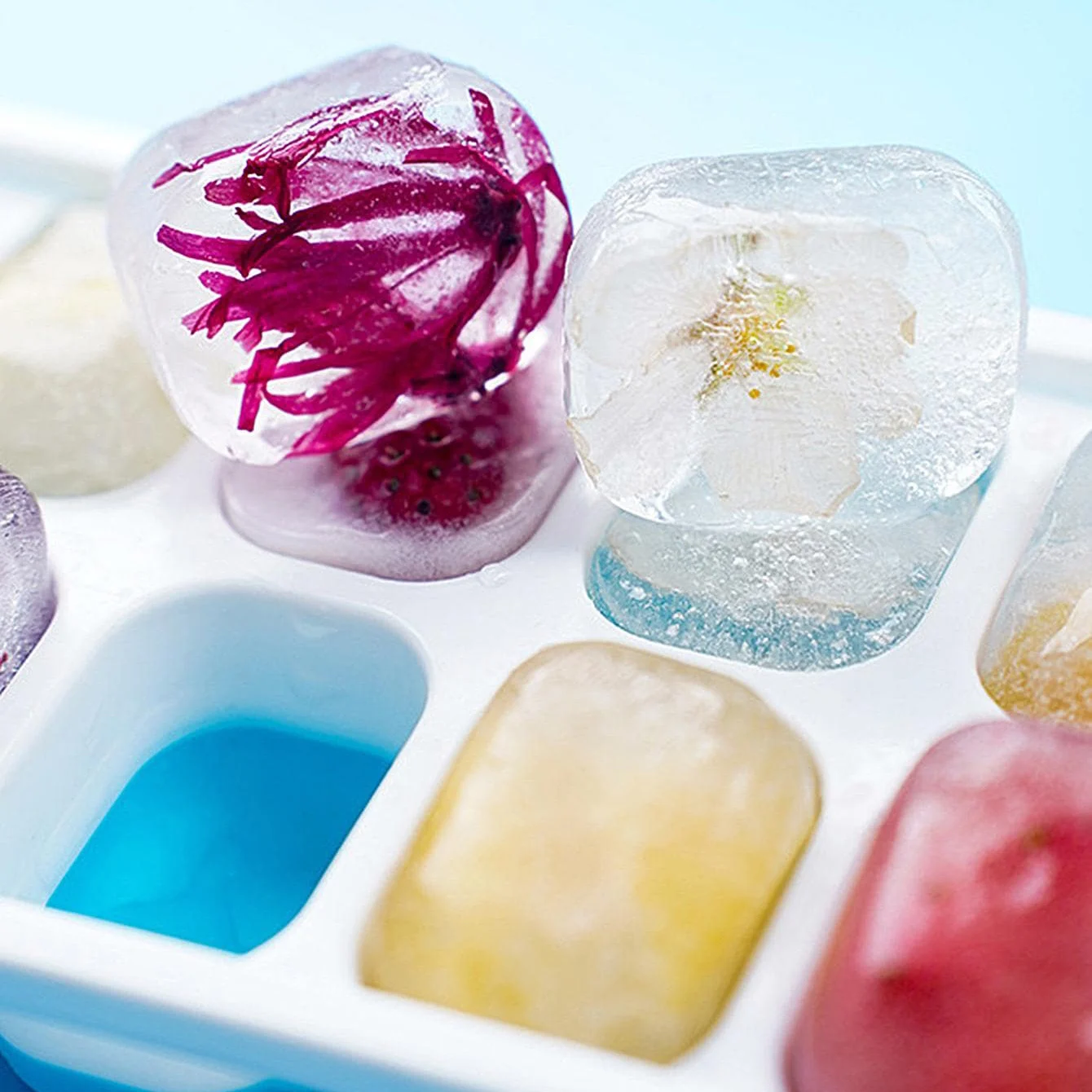 1pc/2pcs-14-Grid Large Capacity Flexible Silicone Ice Cube Tray with Spill-Resistant Removable Lid, and Durable Plastic Material