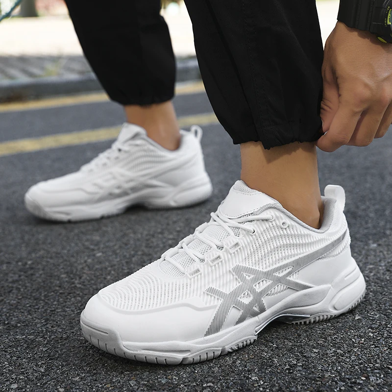 Men Badminton Shoes High Quality Sneakers Professional Outdoor Handball Golf Shoes Training Boys Wear Resistant Volleyball