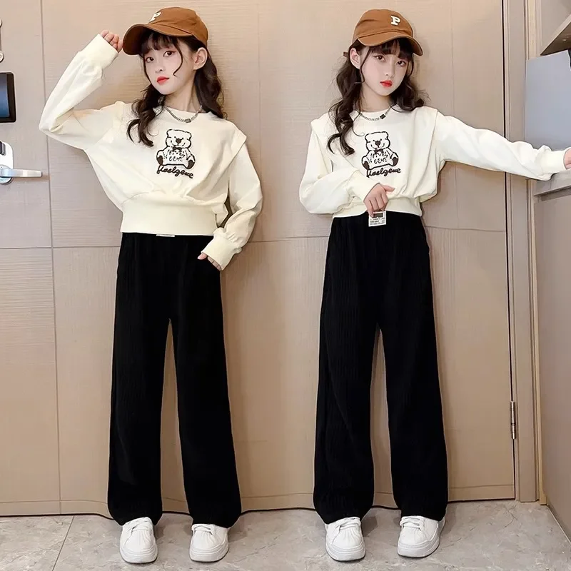 

2023 new autumn Teens Clothes Children Set bear Print batwing Crop Top sweatshirt t shirt + straight Pant Suit Korea tracksuit