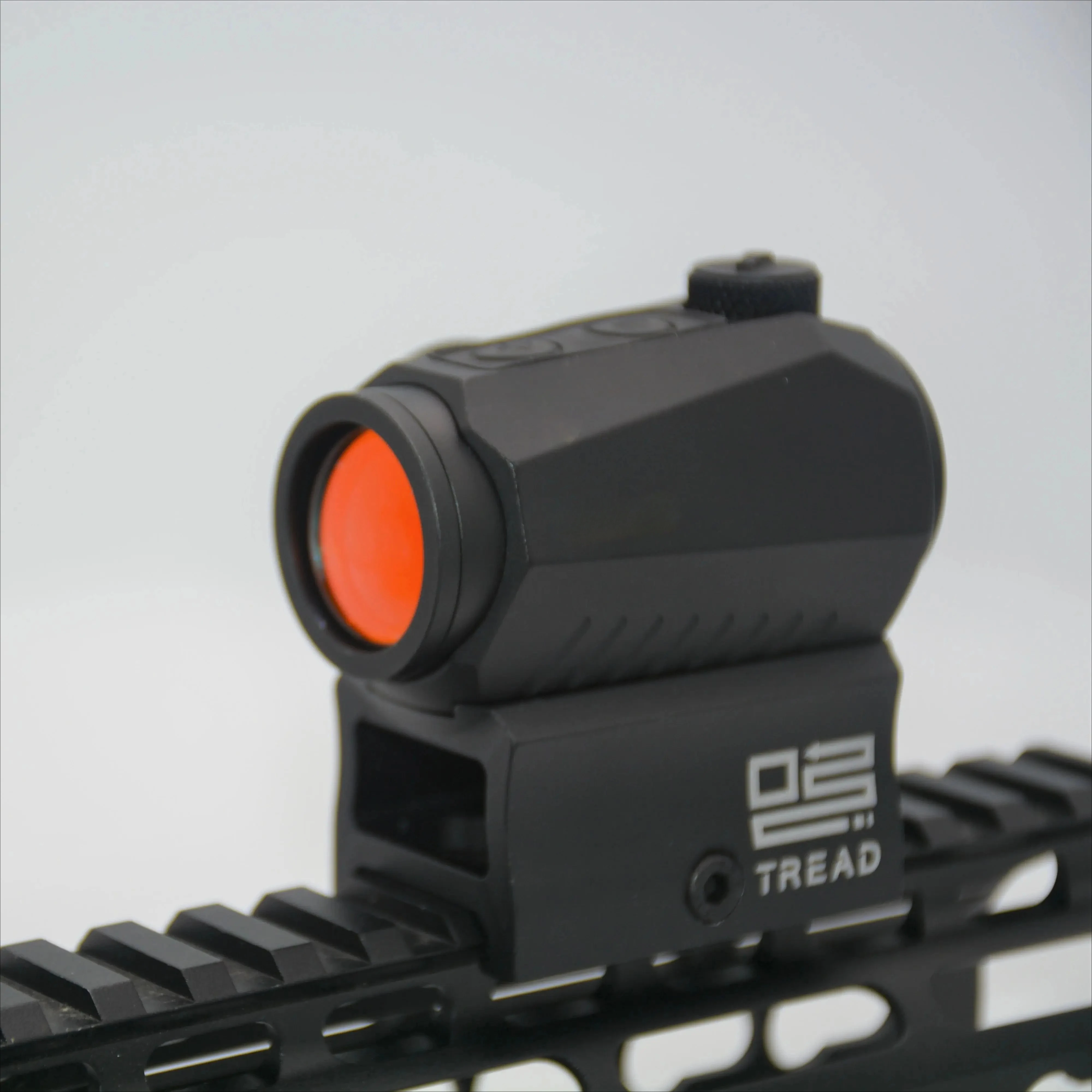 Tactical R5 1x20mm 2 MOA Red Dot Sight Fast Mount Reflex Scope Holographic Waterproof Riflescope 20mm Riser Mounts Hunting