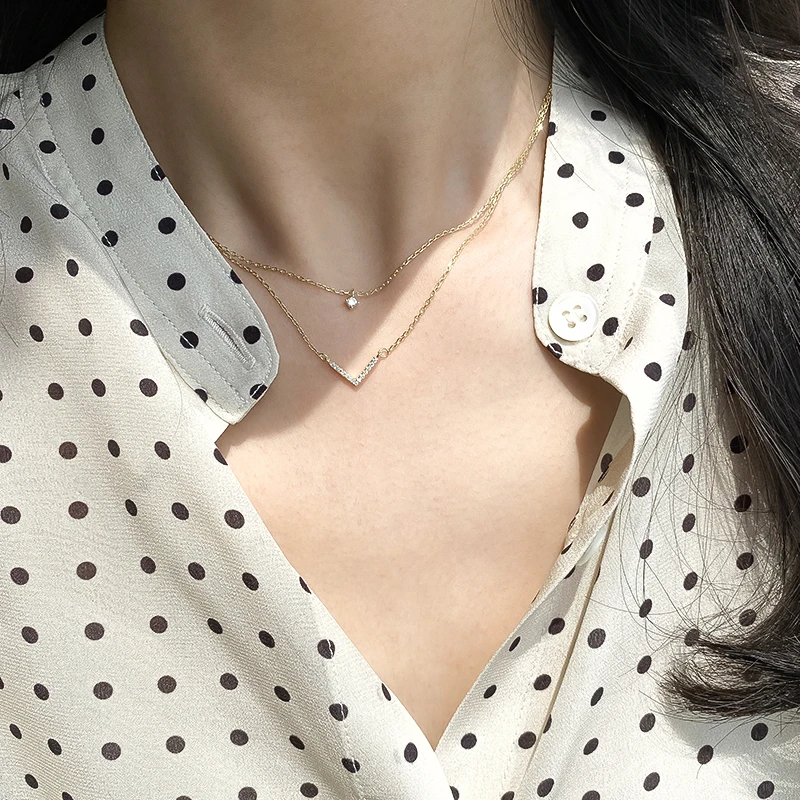 새로운  더블 레이어 V 목걸이 반짝 이는 지르콘 기하학 간단한 쇄골 체인 여성 패션 쥬얼리 파티 선물