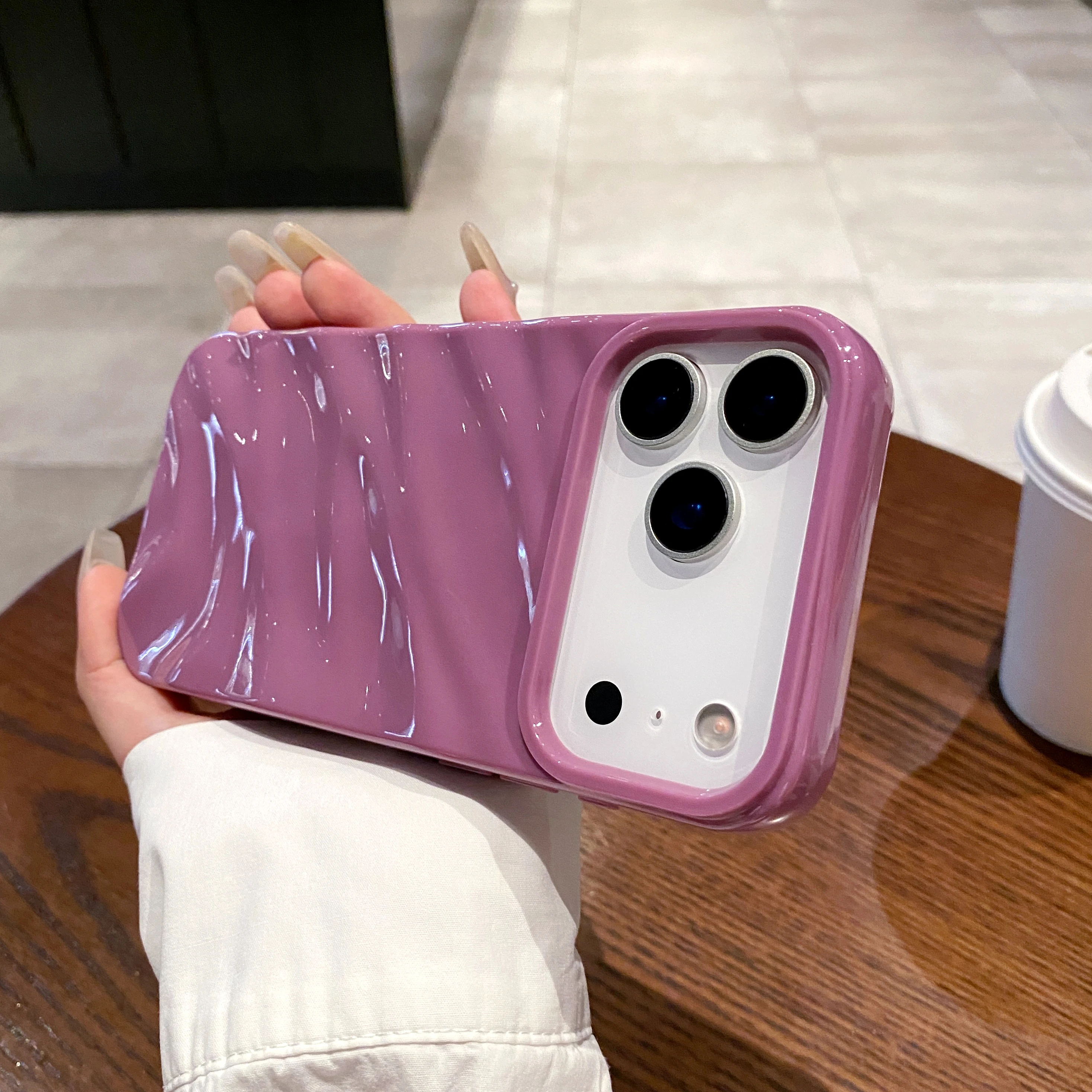 Silk Pattern Wavy Shockproof Phone Case - Soft Protective Back Cover