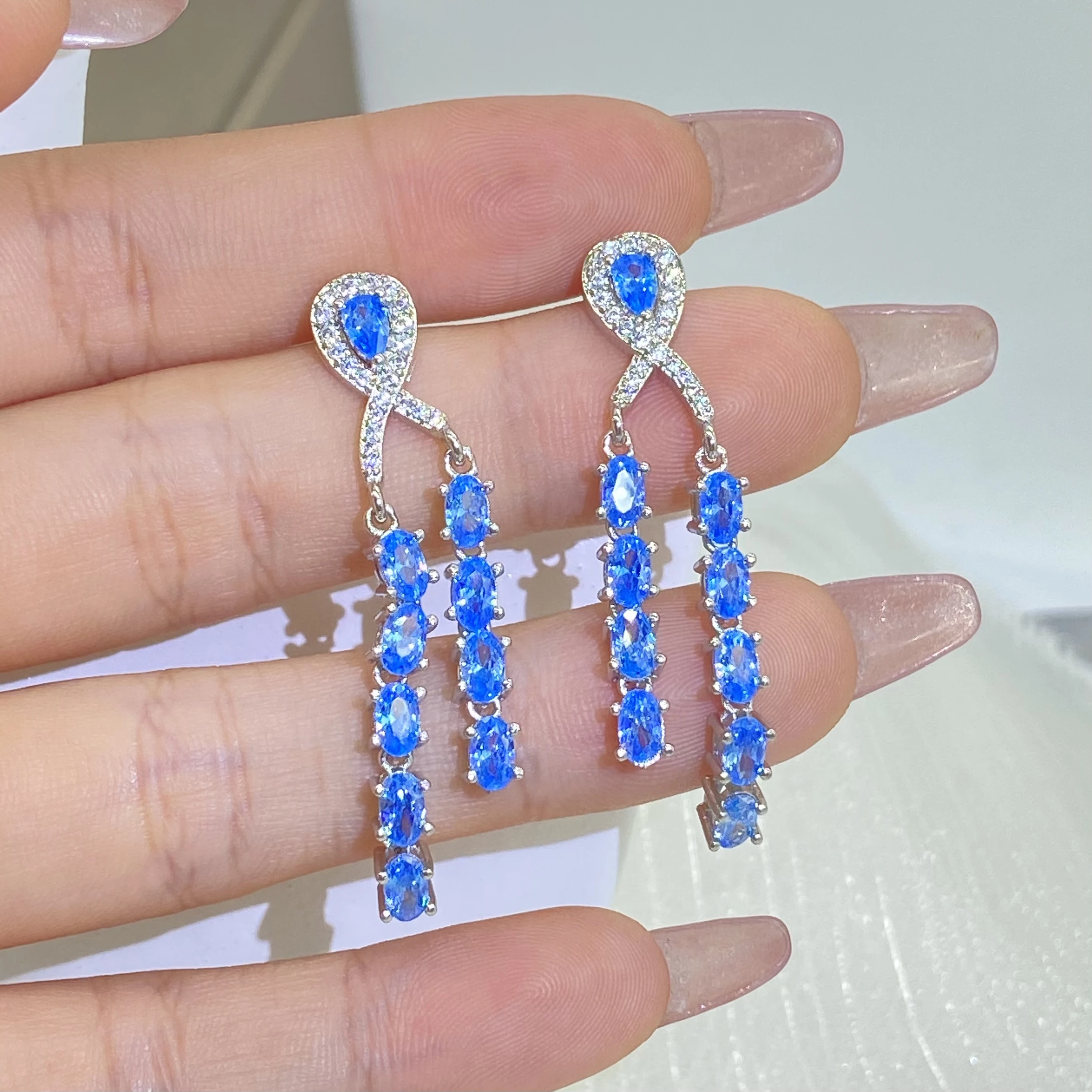 

Elegant Hollow Sapphire Oval Tassel Small Oval Full Diamond Stud Earring For Women Zircon Silver Plated Anniversary Gift Jewelry