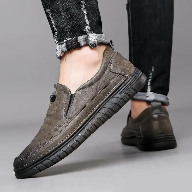 Cow Leather Shoes Men Business Casual Lightweight Soft Bottom Loafers Driving Flat Shoe Slip on Male Footwear Handmade