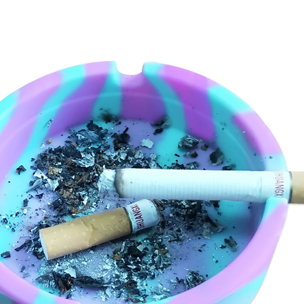 Light Circular Ashtray Luminous/Colorful Silicone Gel Ashtray Fluorescent Smoke Convenient Cigarette Case Drop Creative Ashtrays