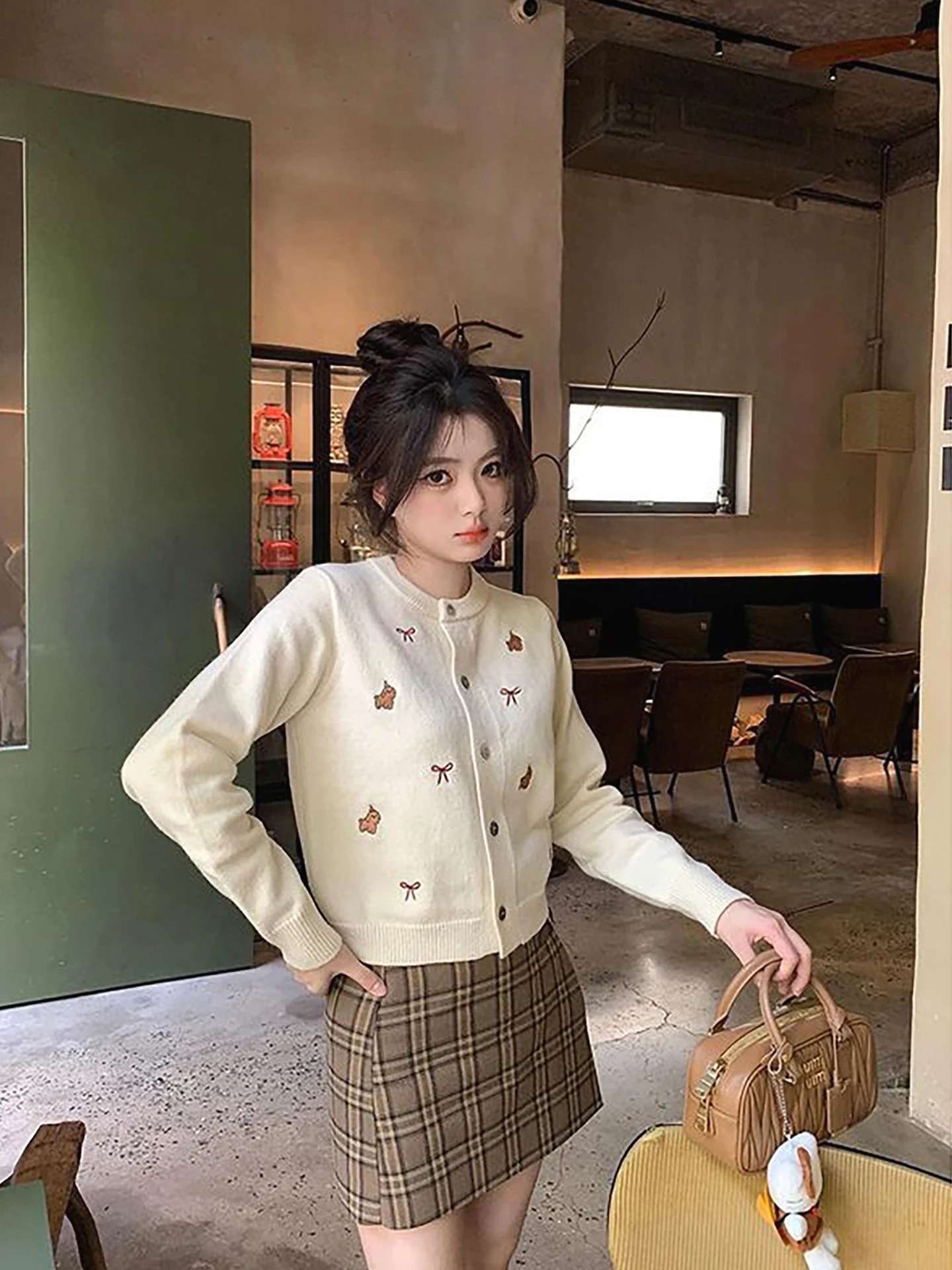 달콤한 자수 나비 매듭 강아지 짧은 가디건 스웨터 여성용 부드러운 루즈핏 가을 겨울 패션 캐주얼 탑