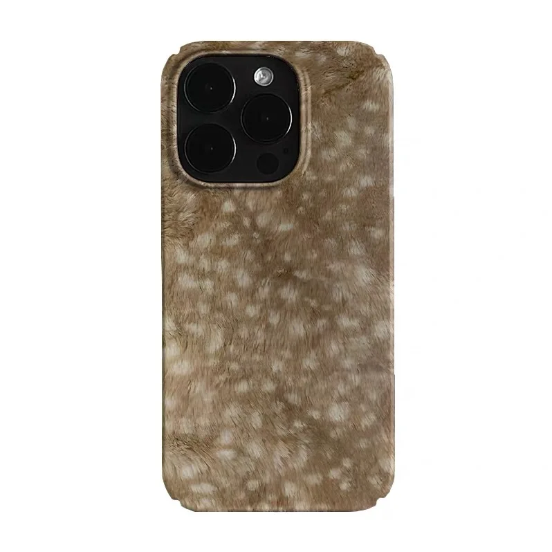 حافظة هاتف مطبوعة من جلد الغزلان البني لهاتف آيفون...