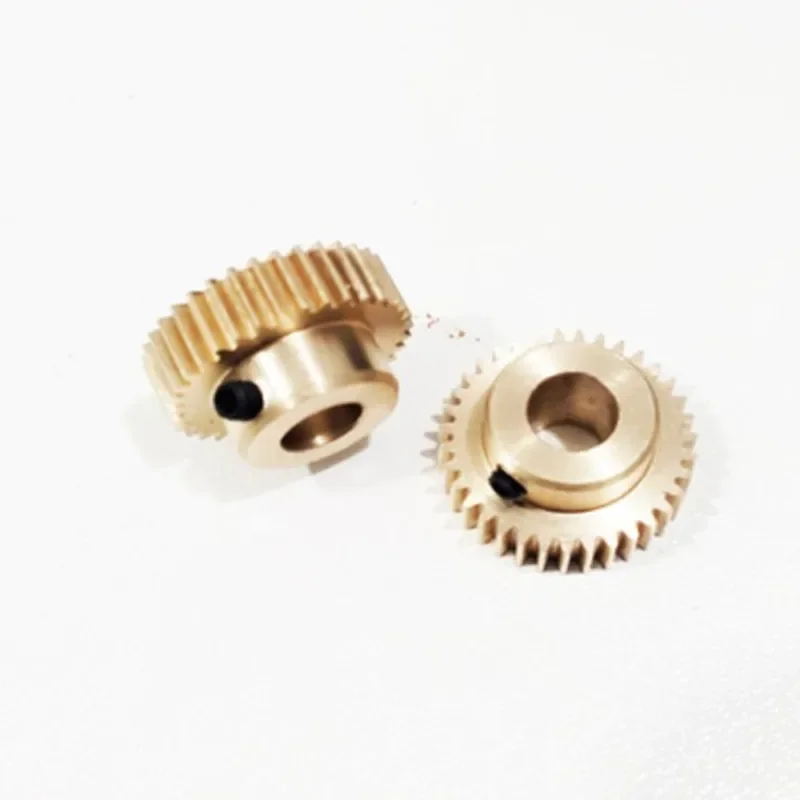 2PCS/LOT 0.5M 20 21 22 23 24 25 26 27 28 29 30 31 32 33 34 35 Teeth Brass Step Spur Gear bore 3/4/5/6/mm