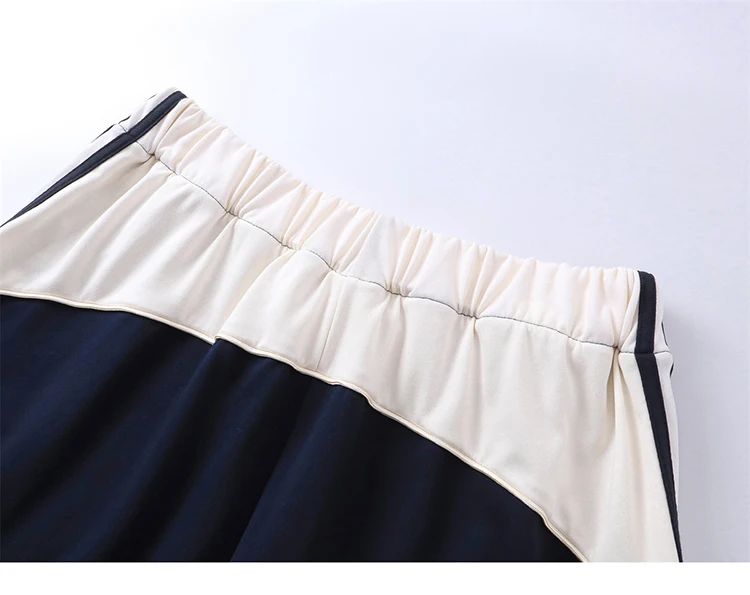 Side-Stripe Patchwork Track Shorts S67413a7213164b55bf5879d9ac65b7c3g