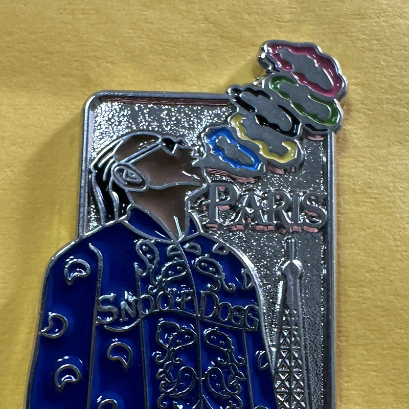 Fashion Brooches Enamel Pins Snoopdogg Pins Badges Souvenir Collections