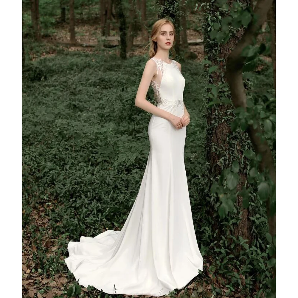 

White Women Wedding Dress Simple Scoop Neckline Sleeveless Appliques Court Train Mermaid Wedding Dress Fashion and Elegant 2023