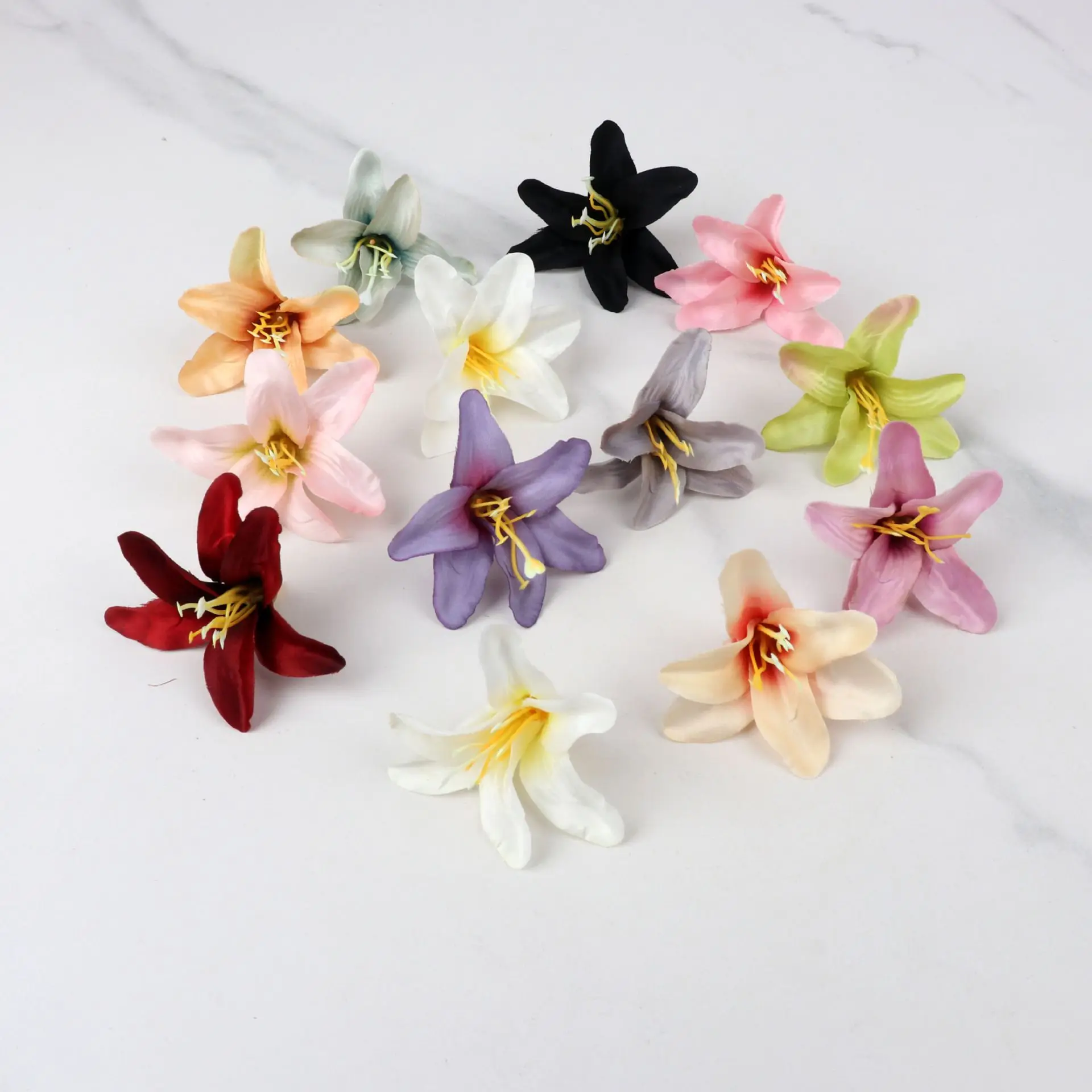 10/20PCS 인공 꽃 실크 백합 웨딩 축제 파티 정원 홈 룸 꽃병 테이블 장식 화환 스크랩북 Diy 선물 상자