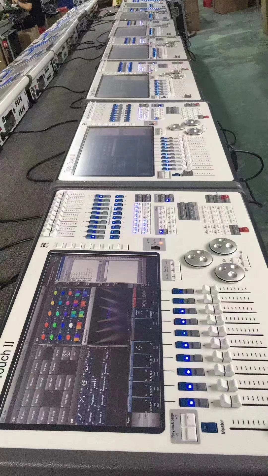 Tiger Touch II 2 스테이지 조명 콘솔 컨트롤러, 디스코 DJ 효과, 움직이는 헤드 조명, 전문 장비, DMX512
