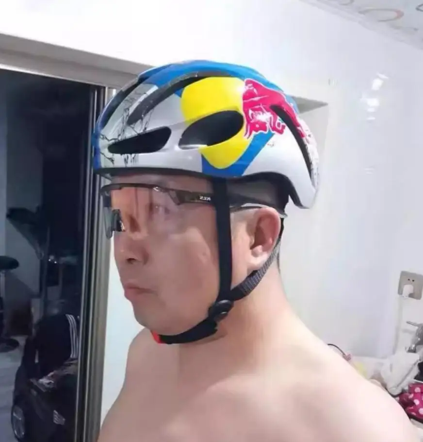 Red Bull Bicycle Helmet, Bicycle Scooter Skating Sports Protective Equipment Breathable Bicycle Red Bull Helmet 5