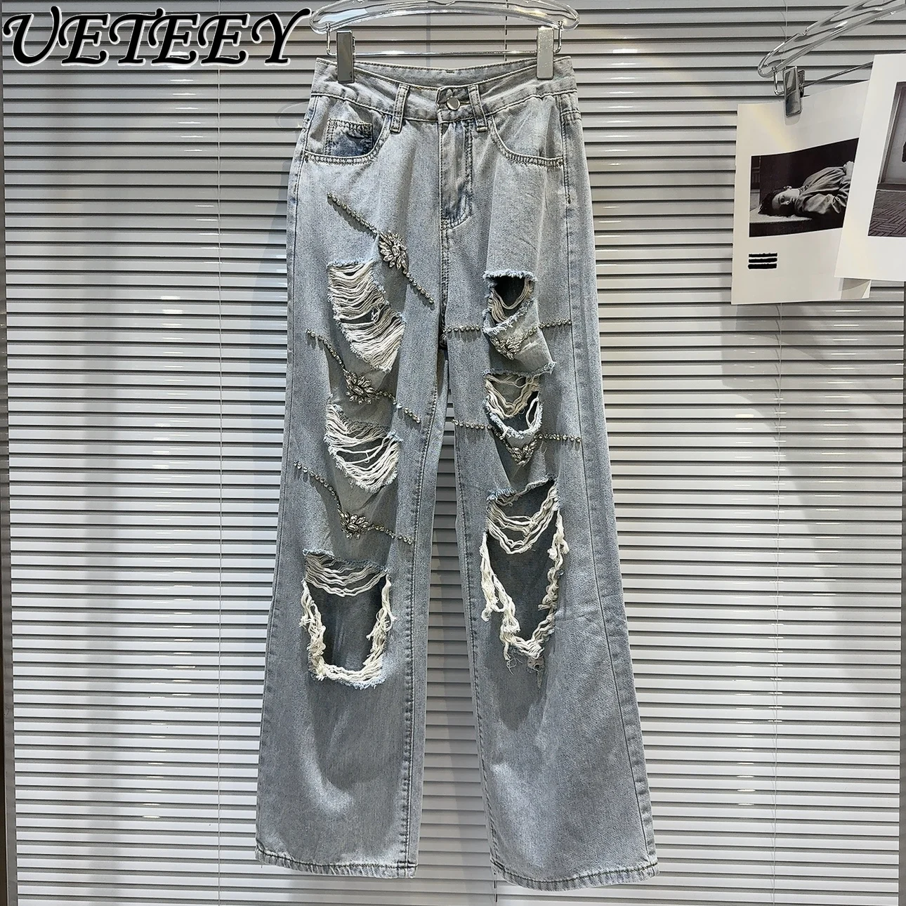 

2024 Summer New Niche Personality Heavy Industry Rhinestone Beaded Ripped Jeans Women Street Distressed Straight Baggy Trousers