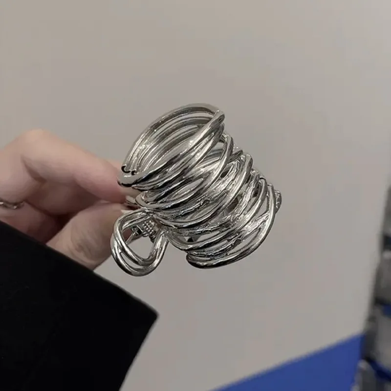 1 Stück edgy Metallic-Frühlings-Haarspangen, silbernes Spiraldesign, industrieller sicherer Halt für Pferdeschwänze, perfekt für aussehende, kräftige Mode – Detail 6