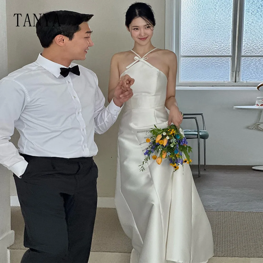 Elegant Satin Wedding Dress For Women Halter Neck Sleeveless A Line Floor Length Korea Wedding Photoshoot Simple Bridal Gown