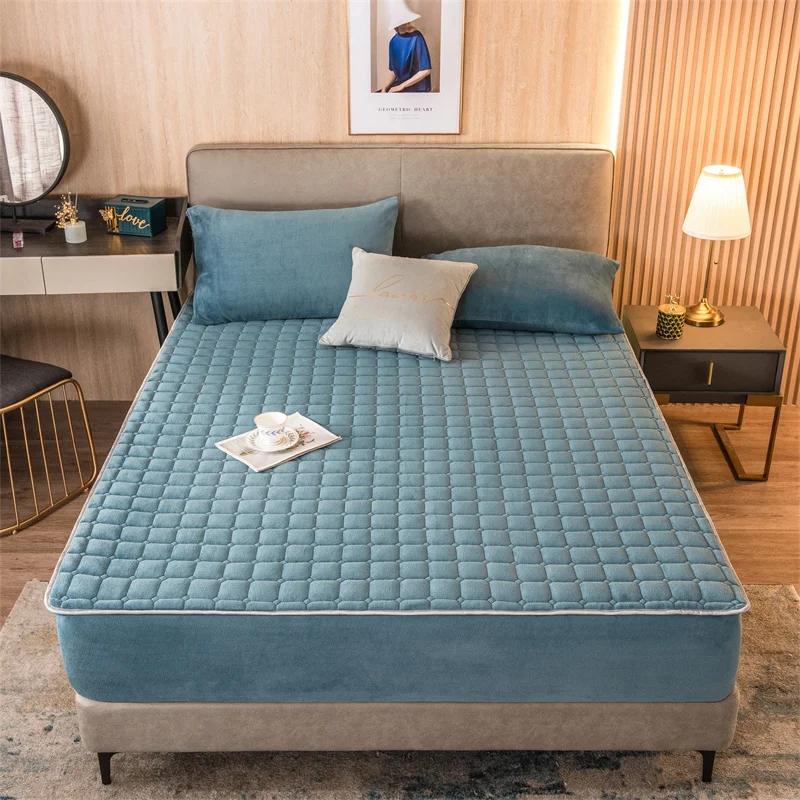 Velvet mattress cover