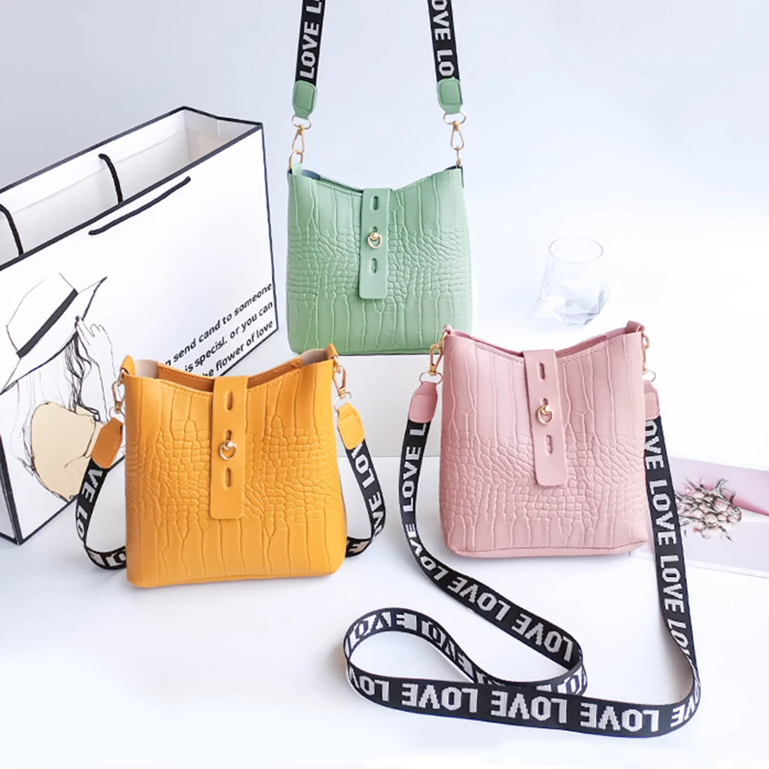 Cassandra Designer Crossbody Bags Women Solid Color Shoulder Bag Womens  Luxury Handbag 5a Top Quality Envelope Clutch Handbags Crocodile Pattern  Leather Purse From Bucket_bags, $46.53