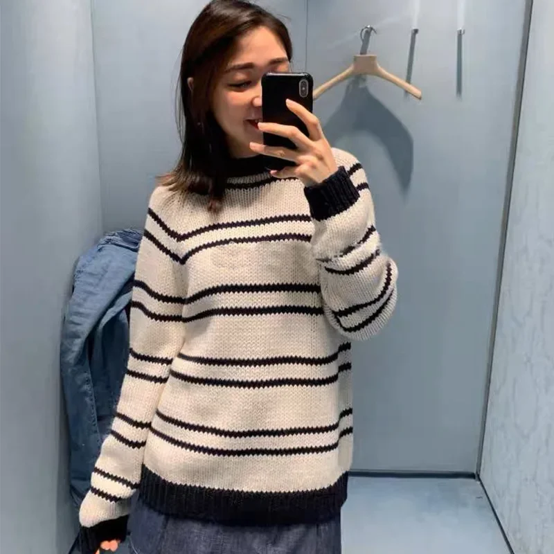 

150920 Fashion Classic Trendy Luxury Design Contrast Striped Knit Loose Fitting Long Sleeved Sweater Top Female M5