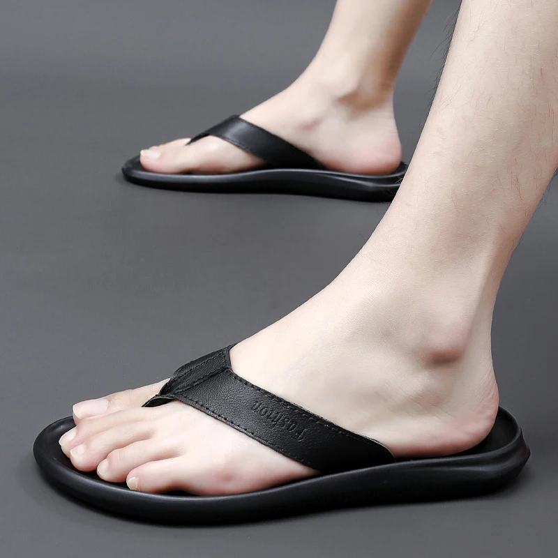 Fashion Men Flip Flops New Soft Bottom Non-slip Men Slippers Leather Casual Beach Summer Shoes Sandals Black