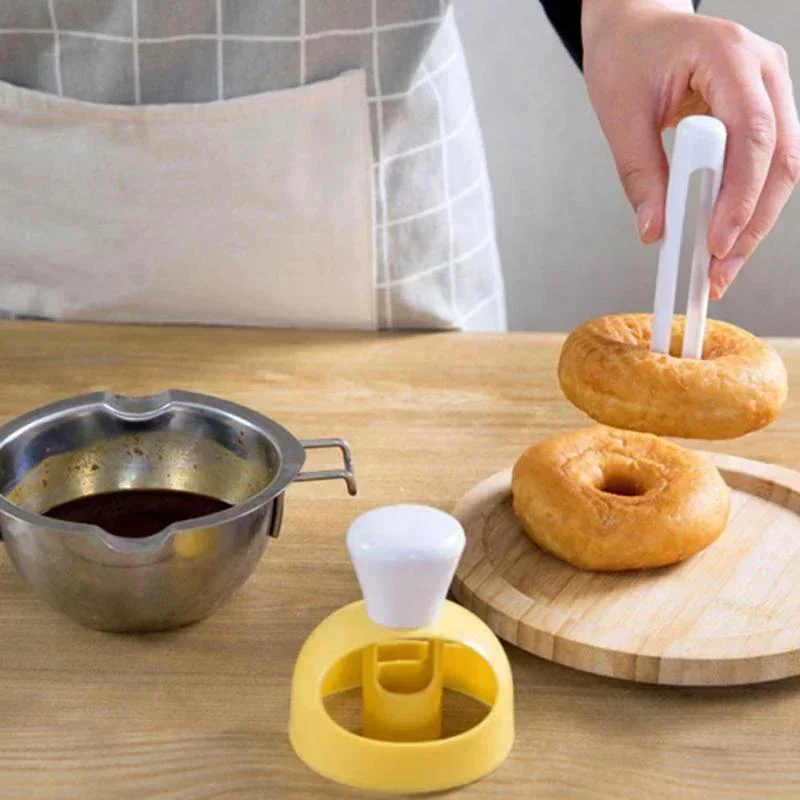 Doughnuts Cooking Cutter Desserts Bread Cutting Maker Cake Decorating Tools Kitchen Baking Accessories DIY Creative Donut Mold