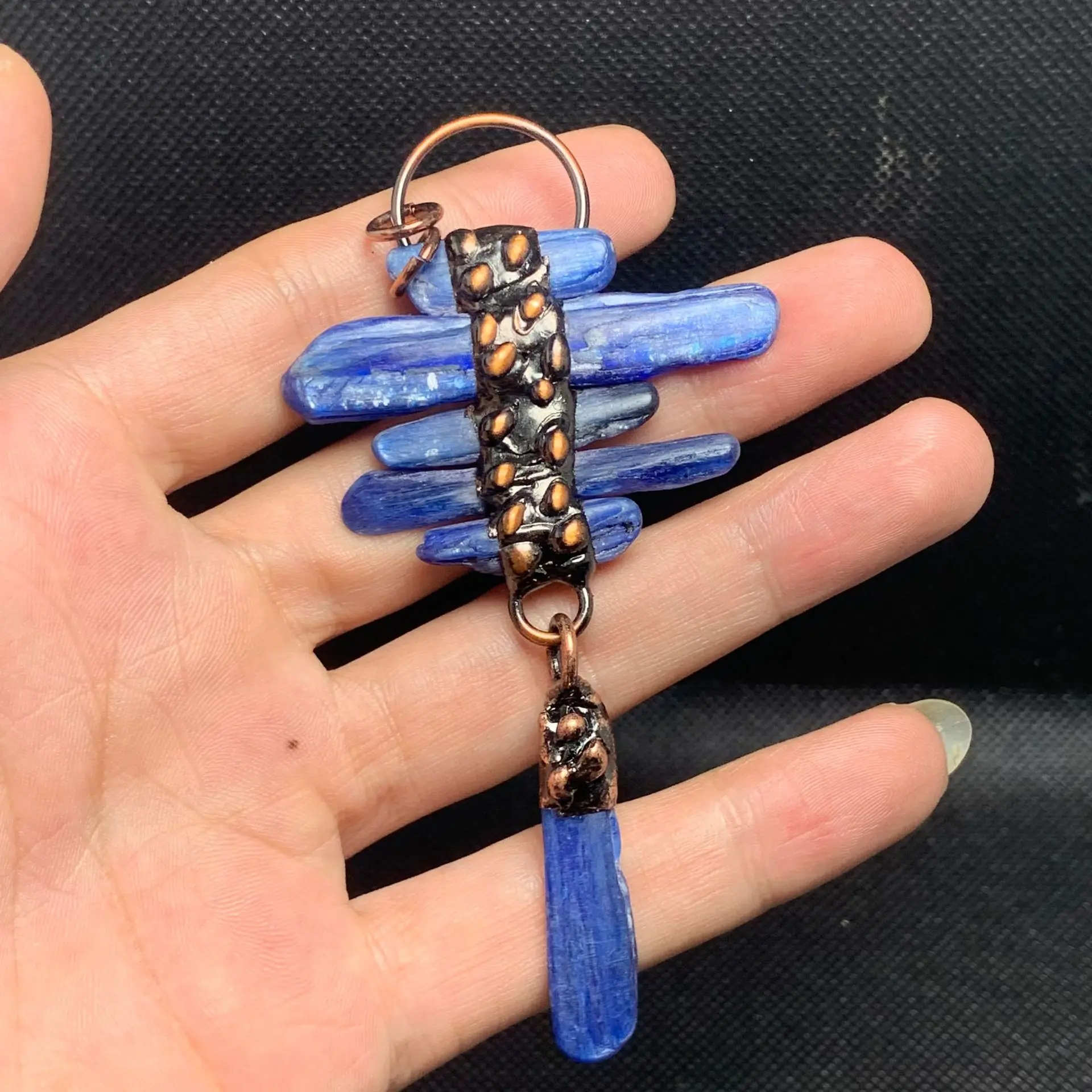 Natural Kyanite Vintage Pendant Raw Stone Irregular Antique Bronze Necklace Reiki Stone Charms for DIY Jewelry Making