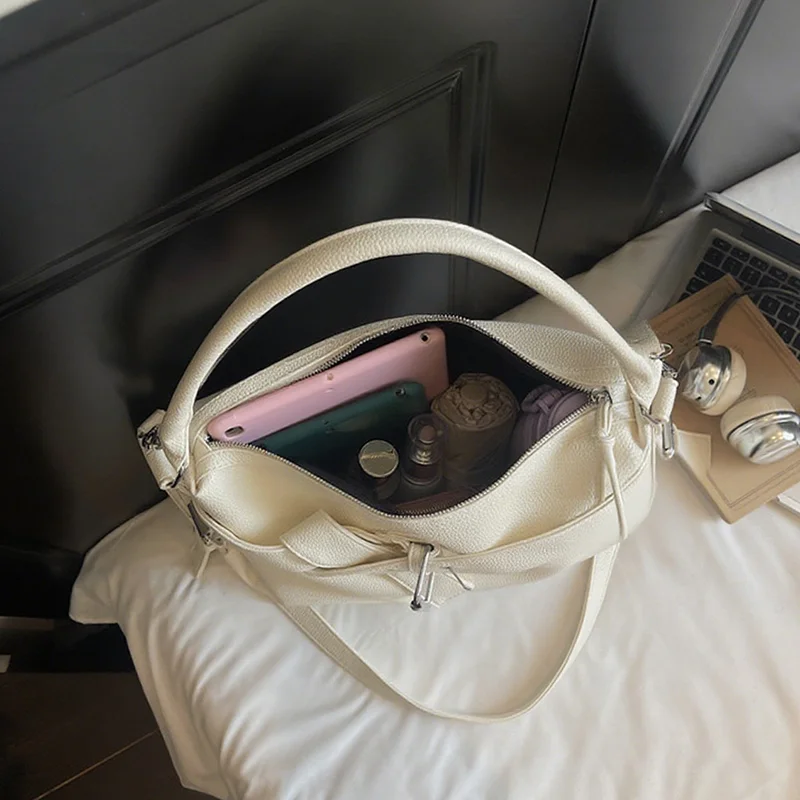 Autumn New Fashionable Women's Motorcycle Leisure Shoulder Underarm Bag Large Capacity Commuter Tote Bag PU Crossbody Bag