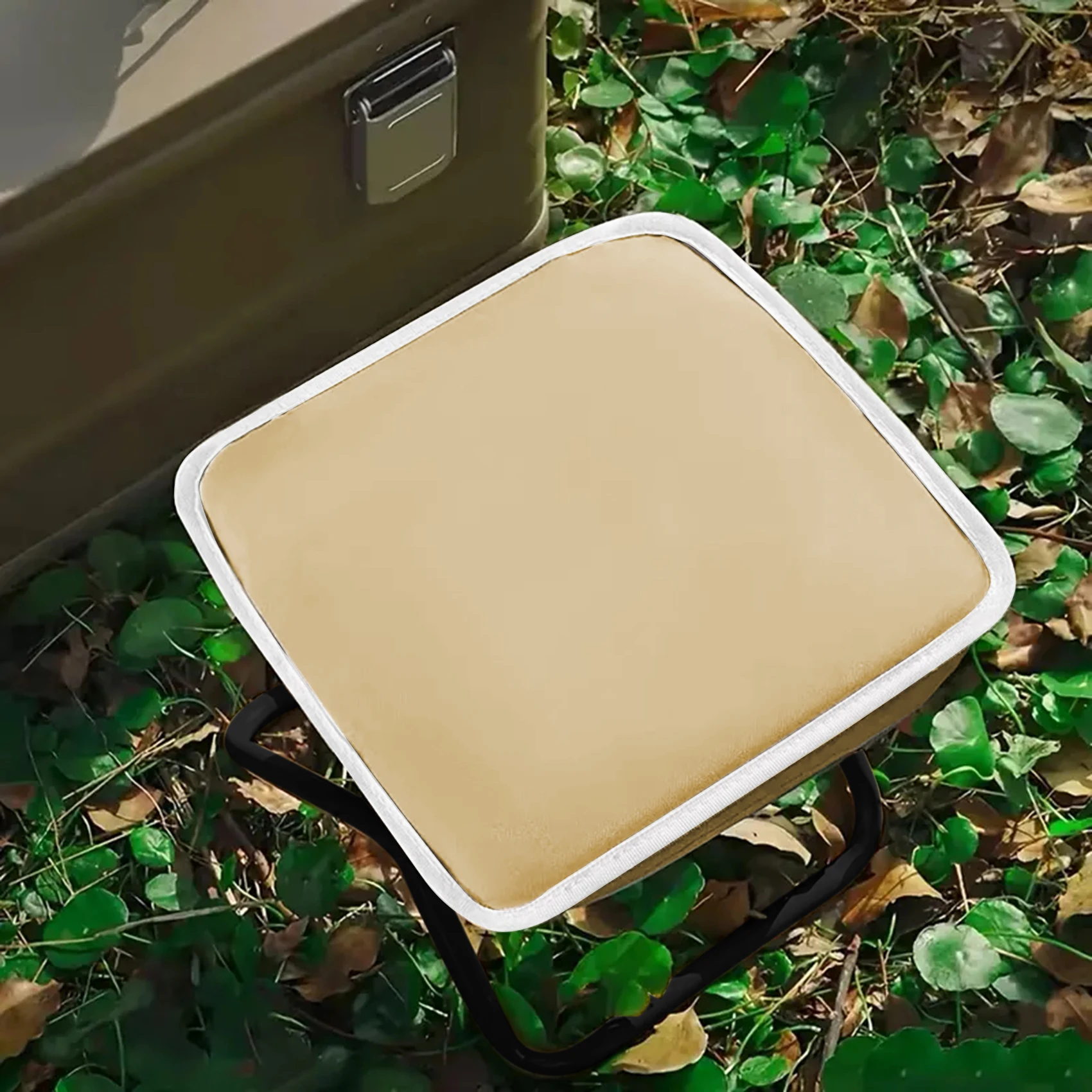 Outdoor Folding Clutch Stool Portable Folding Small Stool Camping Equipment Small Mazza Camping Chair