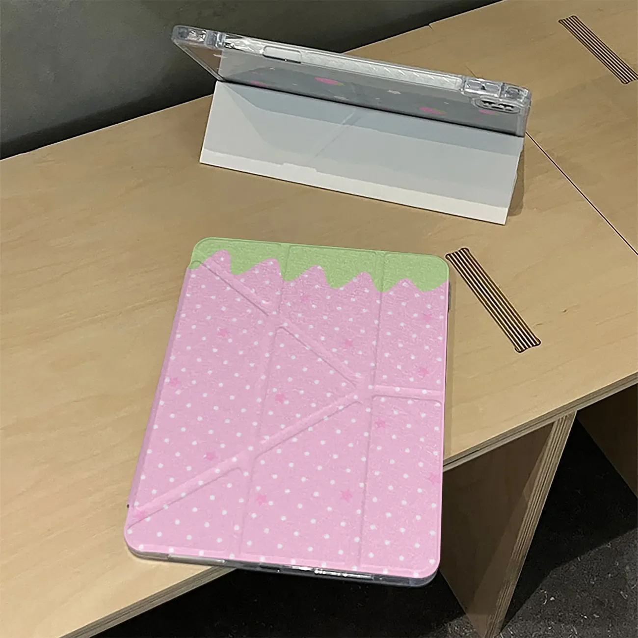 Polka Dots Strawberry Design Smart Tablet Case with Pen Holder and Folded Edge