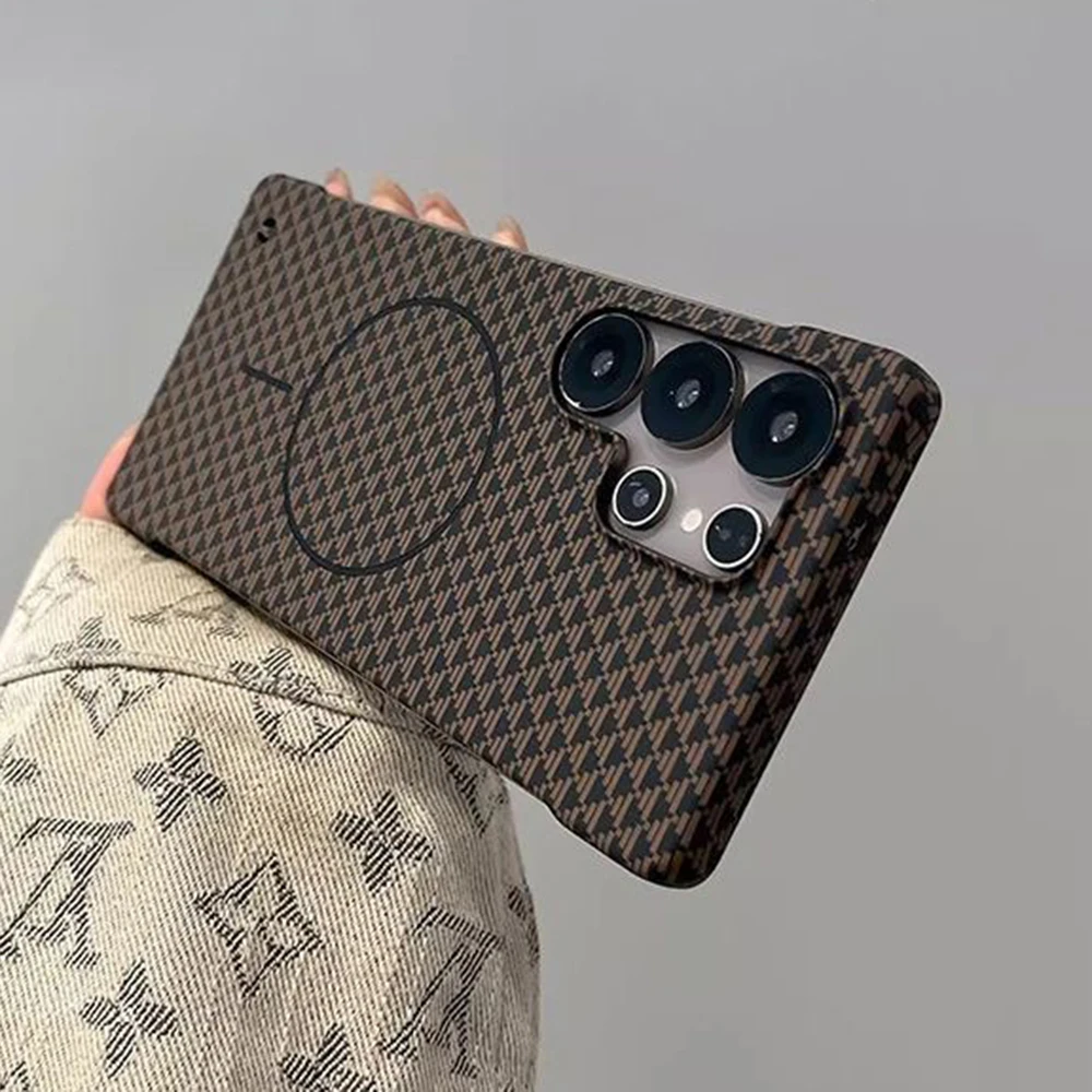 Ultra Thin Carbon Fiber Magnetic Phone Case with Frameless Kevlar Texture