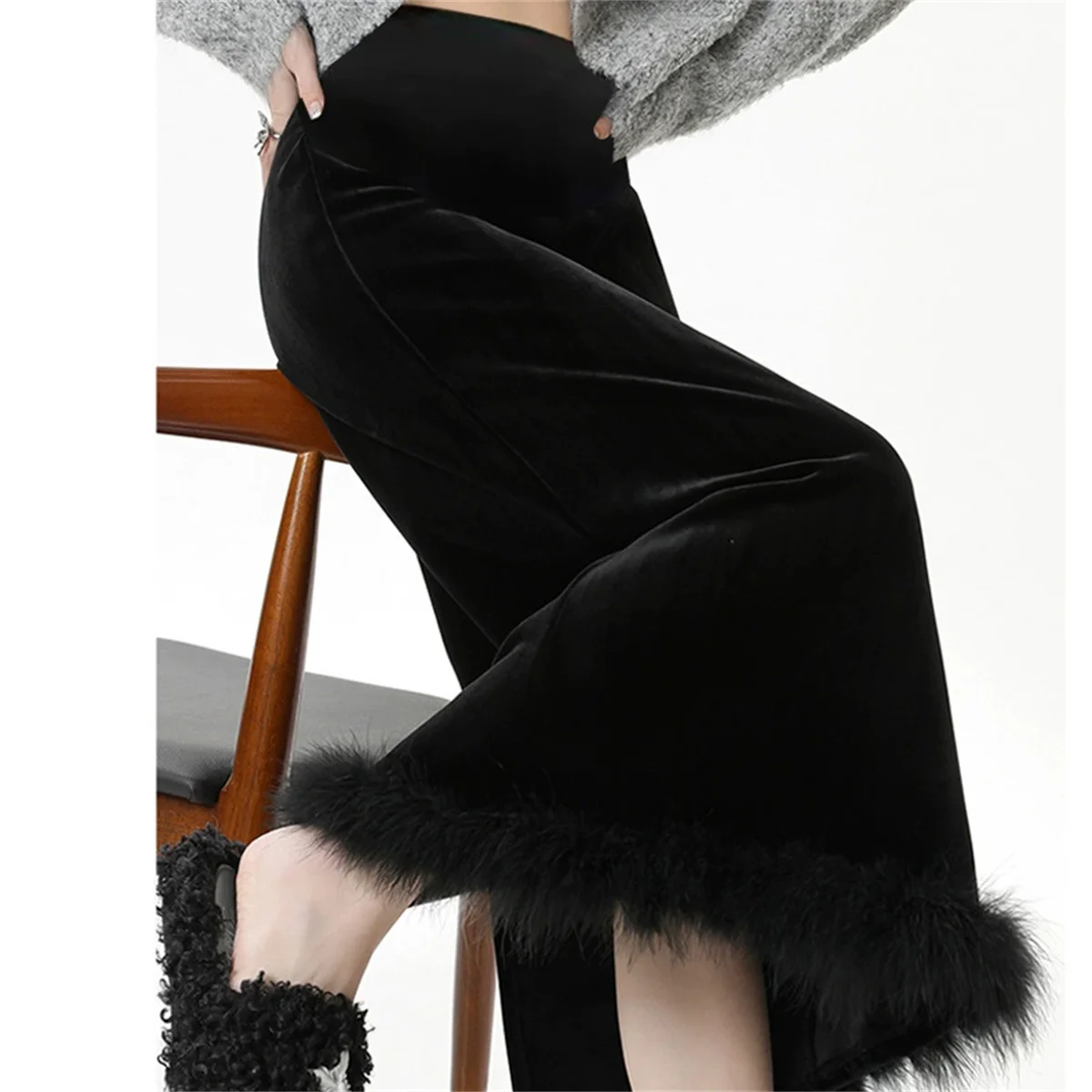 Pregnant women's skirt Black thick velvet skirt autumn and winter plush wrapped hip long straight tube slit