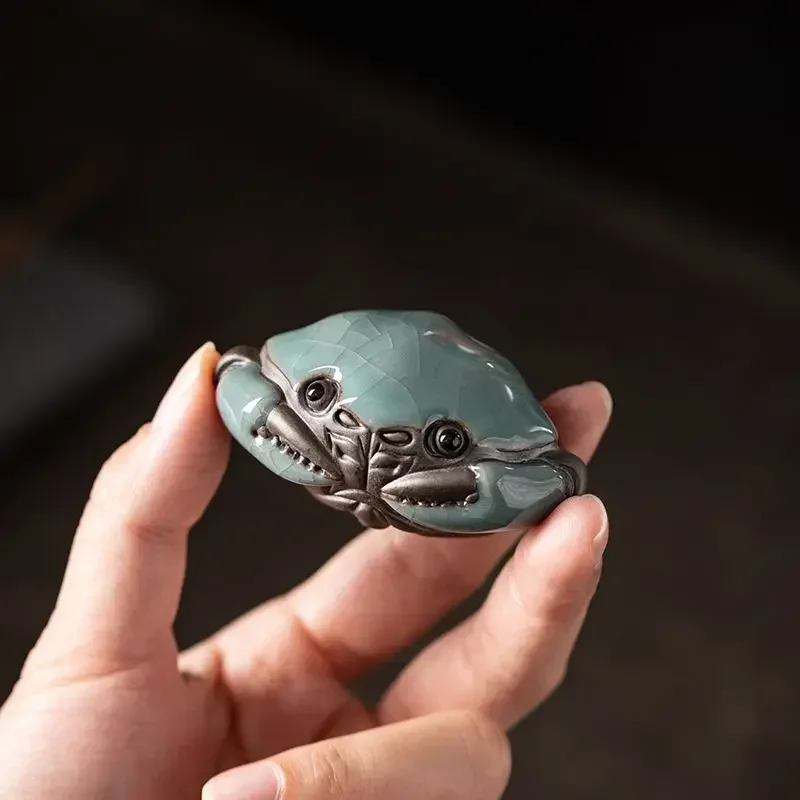 Ge Kiln Cracked Glaze Crab Tea Play Handmade Kongfu Tea Pet Decoration Chinese Table Ceremony Accessories Pet tea pet ornaments
