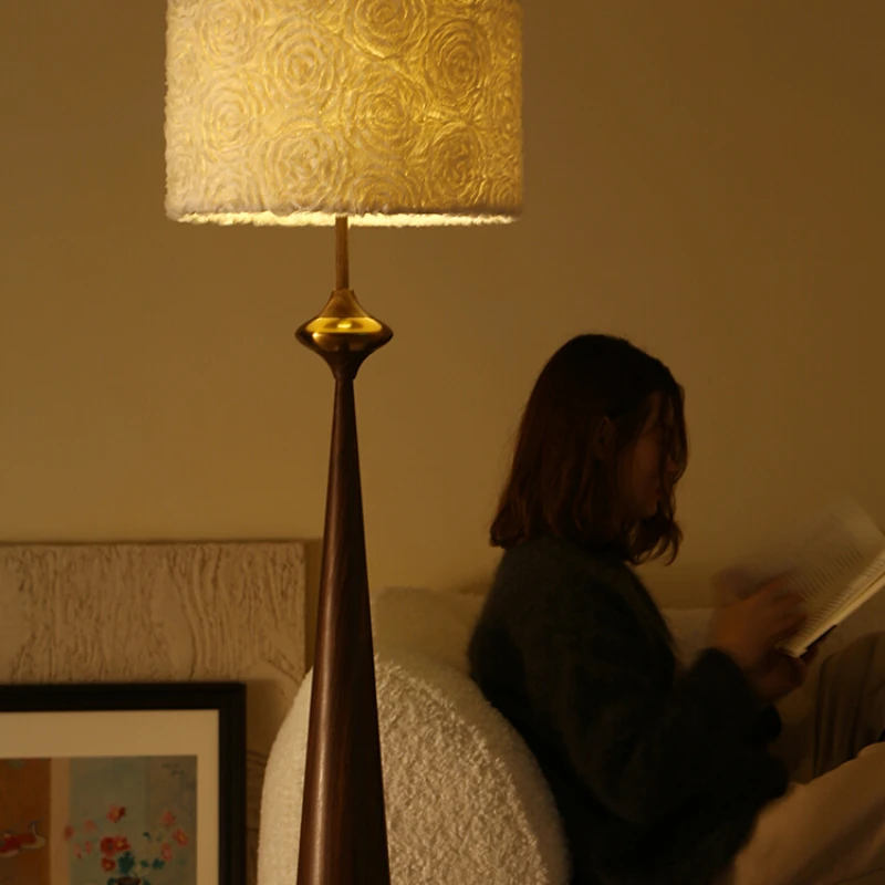 Retro atmosphere, sense of luxury, study, living room, bedroom