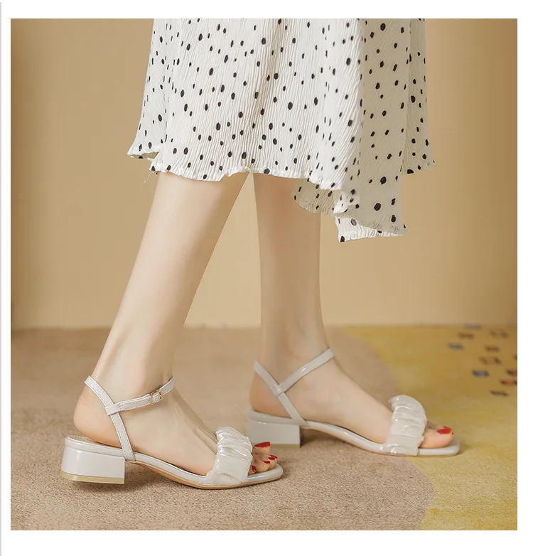 Sandal Lady New Summer Mid Heel Shoes Fairy Style Pleated Thick Heel Sandals Versatile One String Single Shoe Lady 41-6