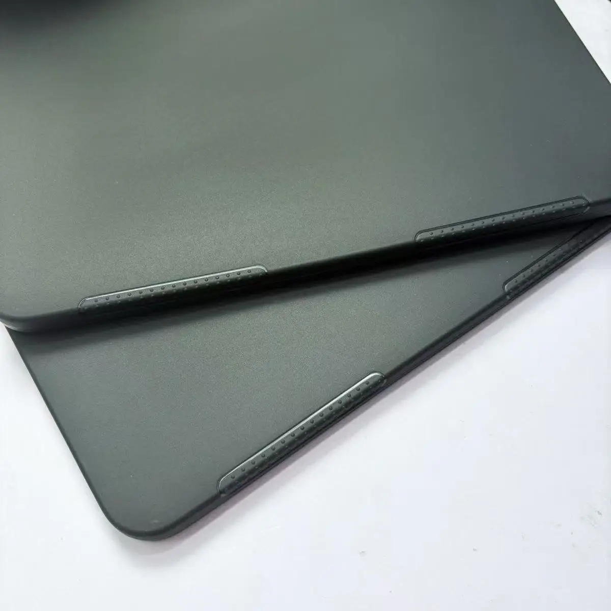 Sleek Lightweight Scratch-Resistant Tablet Case - Soft TPU Material, Durable Daily Protection, Minimalist Design