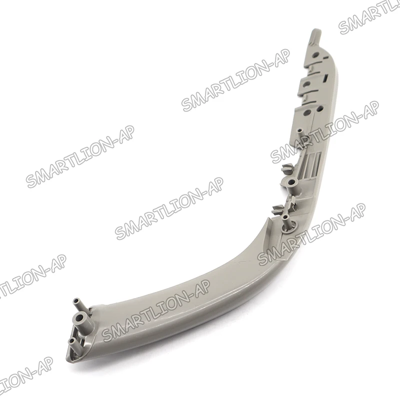 Left Front Door Inner Handle Bracket 9345AAZJ 9345.AAZJ Used For