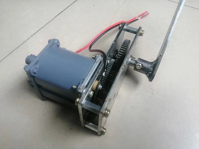 

Magnet generator hand generator 220 v to 250 v v 80 watts growth gearbox old alternating current (ac)