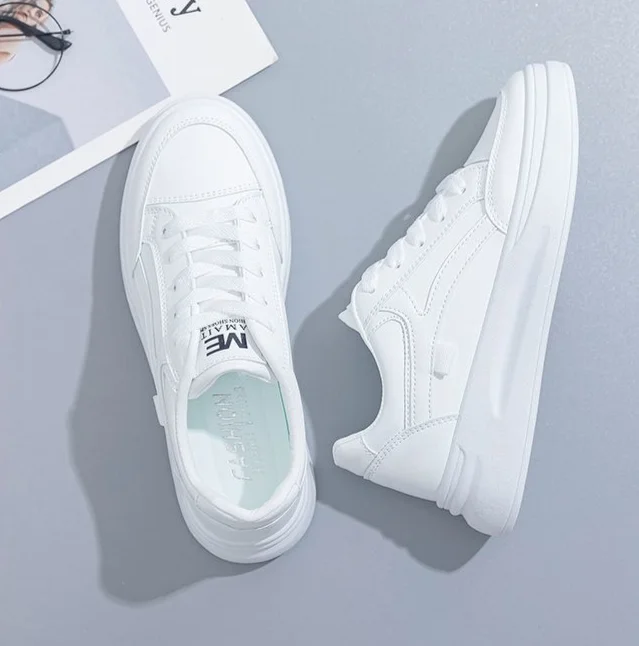 Bianco Primavera 2024 Nuovo Sport Studente Versatile Spesso Casual Tavola Morbida Suola Corsa Scarpe da Donna Scuola Media_voghion.com