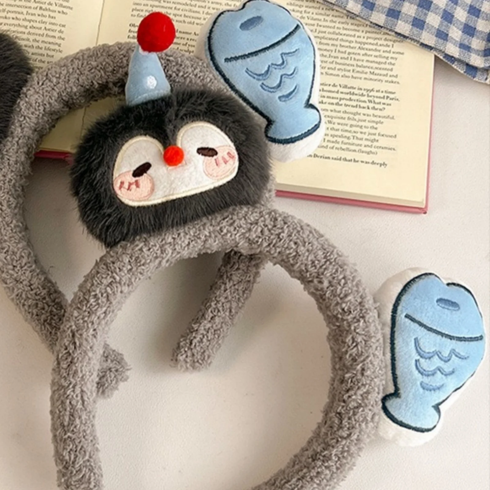 1PC  Cute Plush Headbands-Penguin&Fish Design, Soft Headwear for Women, Ideal for Daily, Party, Cosplay, Kawaii Hair Accessories