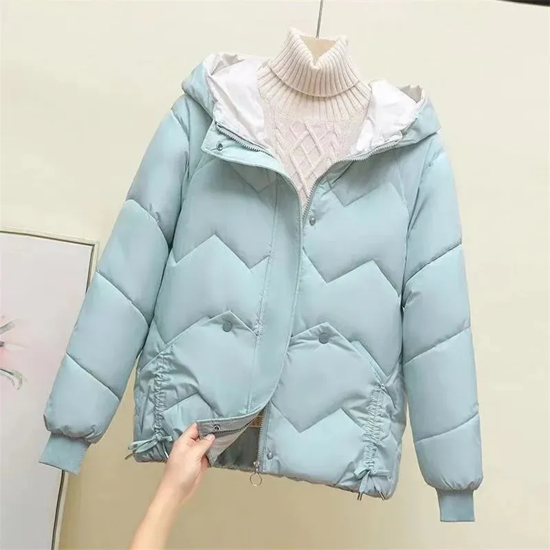 

2024 New Autumn Winter Parkas Fashion Hooded Down Cotton Padded Coat Women Loose Short Thick Jacket Female Bread Clothing B069