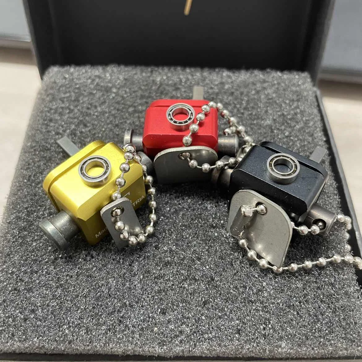 

Stainless Steel Select Button Universal Version Fingertips Toys Decompression Toy