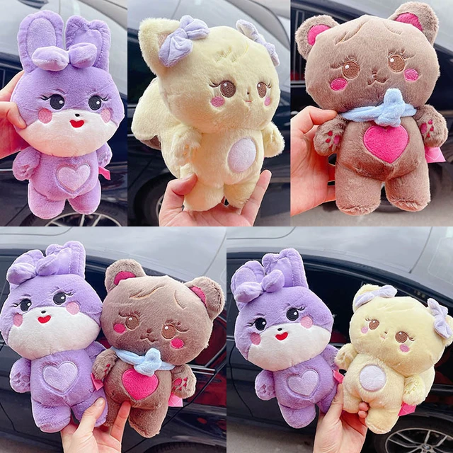 ピンクのKpopぬいぐるみぬいぐるみ、カワイイおもちゃギフト、積み重ね 