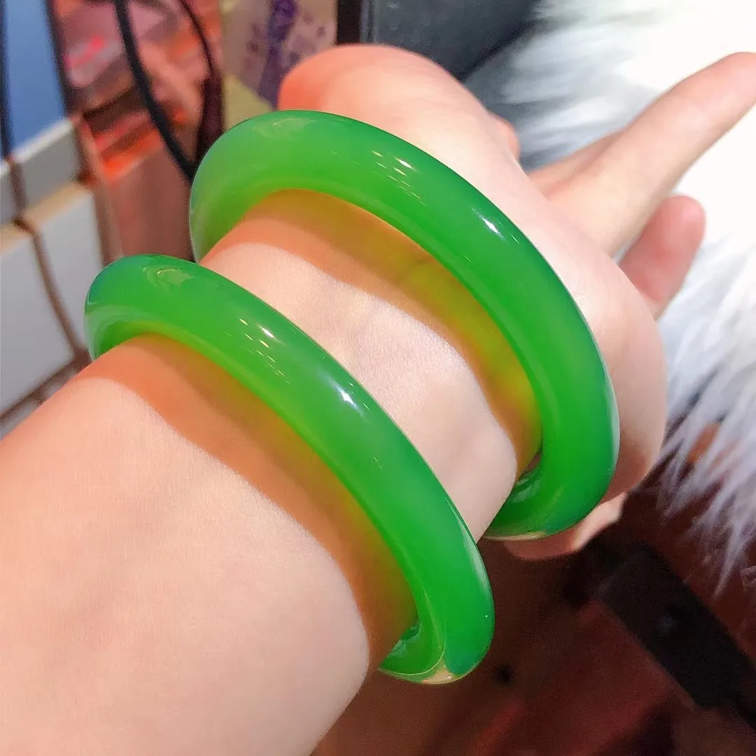 High Ice Emperor Green Natural Chalcedony Agate Bangle Boutique Elegant Jade Bracelet Jewelry Accessories